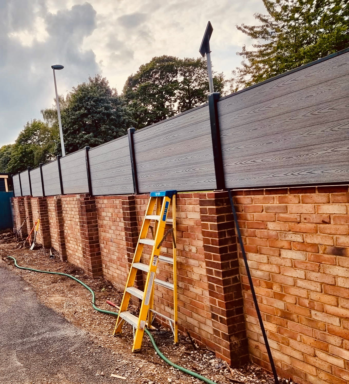 Commercial and security fencing by LG Fencing UK